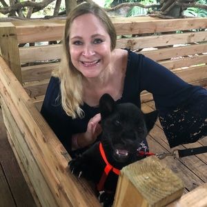 Meet your Posher, Valerie